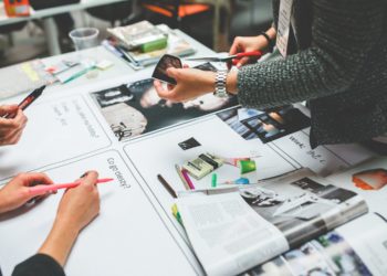 Photo by Kaboompics .com from Pexels: https://www.pexels.com/photo/working-in-a-group-6224/