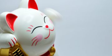 Photo by Miguel Á. Padriñán from Pexels: https://www.pexels.com/photo/japanese-lucky-coin-cat-932261/