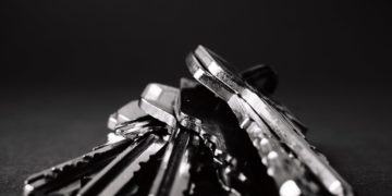 Photo by George Becker from Pexels: https://www.pexels.com/photo/close-up-of-keys-333837/