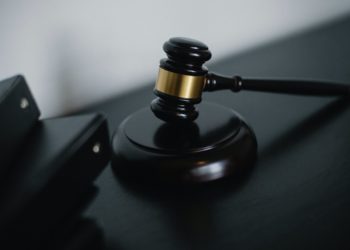 Photo by Sora Shimazaki from Pexels: https://www.pexels.com/photo/close-up-photo-of-wooden-gavel-5668473/
