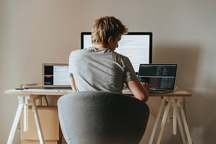 Photo by olia danilevich from Pexels: https://www.pexels.com/photo/man-people-desk-laptop-4974907/