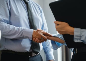 Photo by Sora Shimazaki from Pexels: https://www.pexels.com/photo/man-and-woman-shaking-hands-in-office-5668842/