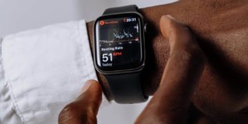 Photo by cottonbro from Pexels: https://www.pexels.com/photo/person-wearing-silver-aluminum-case-apple-watch-with-white-sport-band-5083221/