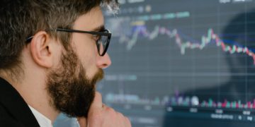 Photo by Tima Miroshnichenko from Pexels: https://www.pexels.com/photo/man-in-white-dress-shirt-wearing-black-framed-eyeglasses-7567235/