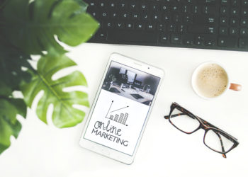 Photo by Dominika Roseclay from Pexels: https://www.pexels.com/photo/brown-framed-eyeglasses-905163/