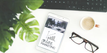 Photo by Dominika Roseclay from Pexels: https://www.pexels.com/photo/brown-framed-eyeglasses-905163/