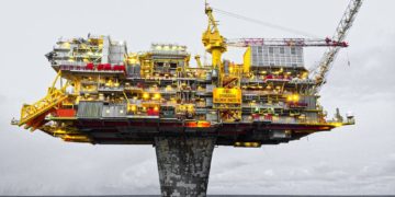 Photo by Jan-Rune Smenes Reite from Pexels: https://www.pexels.com/photo/offshore-drilling-rig-on-body-of-water-3216911/