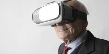 Photo by Andrea Piacquadio from Pexels: https://www.pexels.com/photo/senior-man-using-vr-goggles-in-studio-3831136/