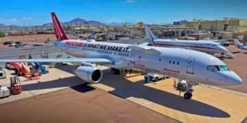Honeywell's legendary Boeing 757-200 test aircraft is currently marking its 40th year.