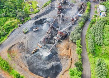 Photo by Tom Fisk: https://www.pexels.com/photo/bird-s-eye-view-of-heavy-equipment-2101140/