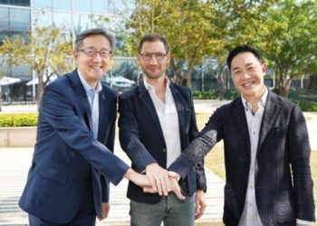 From right: Michael Chan, managing director at MTR Lab; Christian Secci, co-founder and CEO of alfred24;  Peter Yan, CEO at Cyberport