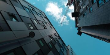Photo by SevenStorm JUHASZIMRUS: https://www.pexels.com/photo/low-angle-photography-of-high-rise-buildings-435895/