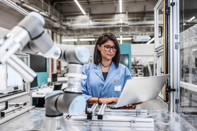 Siemens makes latest advances in industrial AI widely accessible to companies of all sizes=