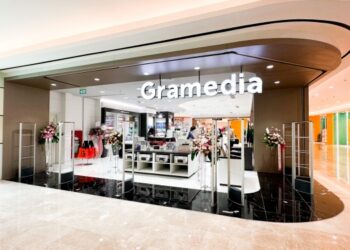 Photo from https://www.grand-indonesia.com/shopping-directory/gramedia/?location=gramedia
