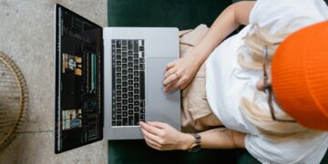 Photo by MART PRODUCTION from Pexels: https://www.pexels.com/photo/a-woman-wearing-eyeglasses-and-a-bonnet-using-a-laptop-7679751/